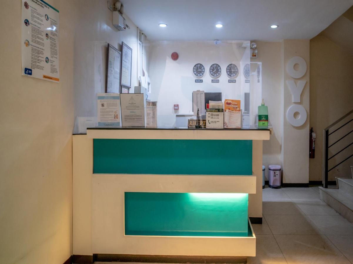 Oyo 697 Obrero Suites Davao City Buitenkant foto